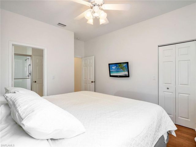 2590 Marshcreek LN 201, Naples, FL 34119