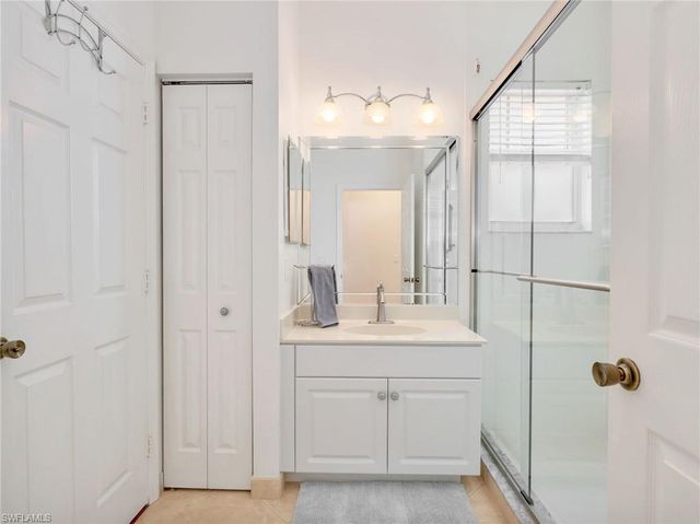 2590 Marshcreek LN 201, Naples, FL 34119