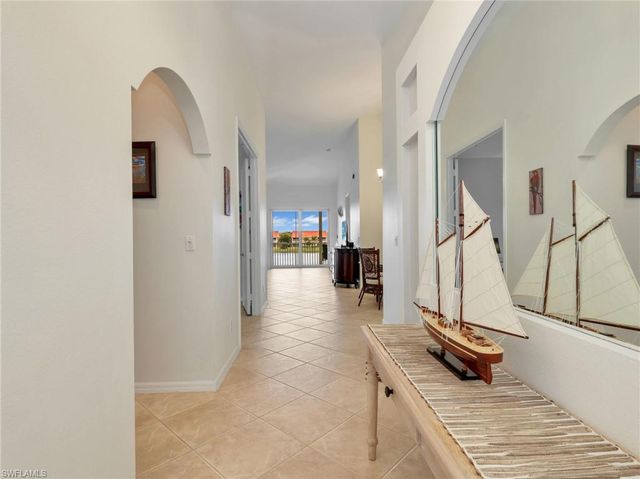 2590 Marshcreek LN 201, Naples, FL 34119