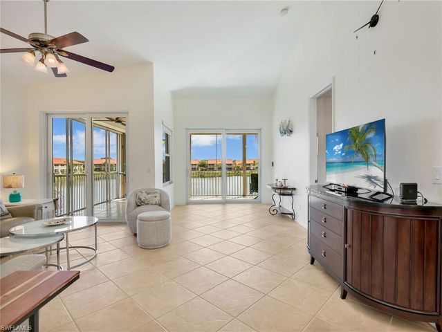 2590 Marshcreek LN 201, Naples, FL 34119