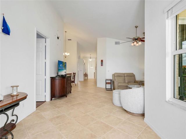 2590 Marshcreek LN 201, Naples, FL 34119