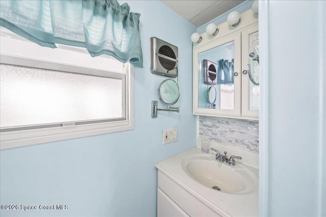 1228 Shell Court NE, Palm Bay, FL 32907
