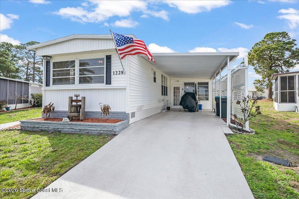 1228 Shell Court NE, Palm Bay, FL 32907
