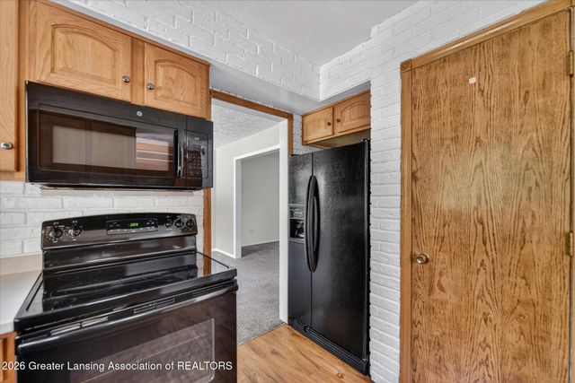 1600 Hillside Drive, Okemos, MI 48864