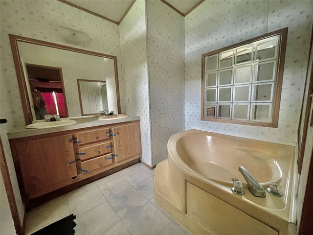 528 Vz County Road 1308, Canton, TX 75103