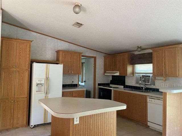 528 Vz County Road 1308, Canton, TX 75103