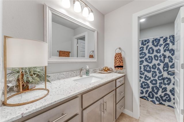 3 McCoy Circle, Bella Vista, AR 72715