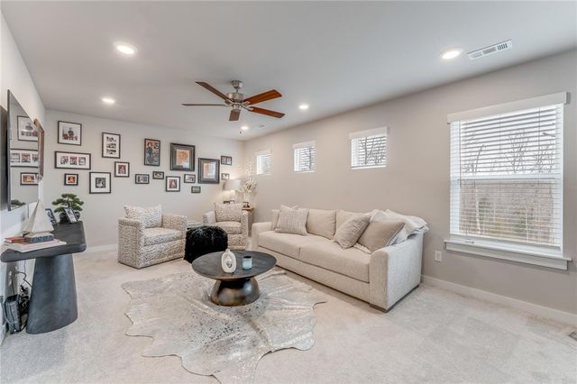 3 McCoy Circle, Bella Vista, AR 72715