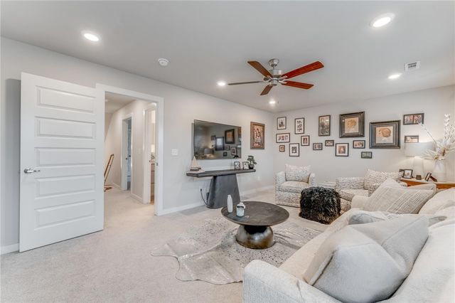 3 McCoy Circle, Bella Vista, AR 72715