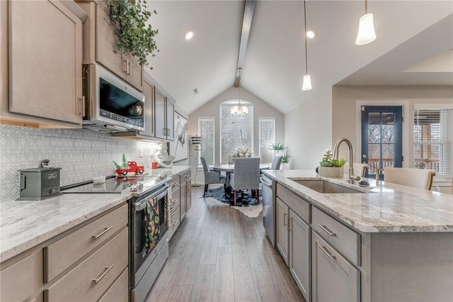 3 McCoy Circle, Bella Vista, AR 72715