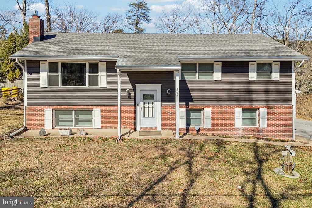 306 CHRISTY RD, Pasadena, MD 21122