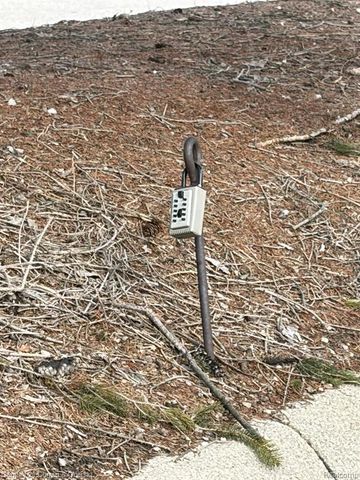 18301 W 13 Mile Road A-2, Southfield, MI 48076