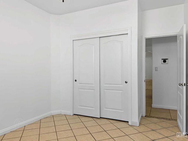 231 Solecita Way, Bakersfield, CA 93314