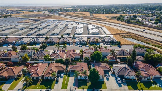 231 Solecita Way, Bakersfield, CA 93314