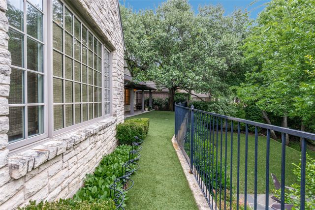 1800 Glenwick Drive, Plano, TX 75075