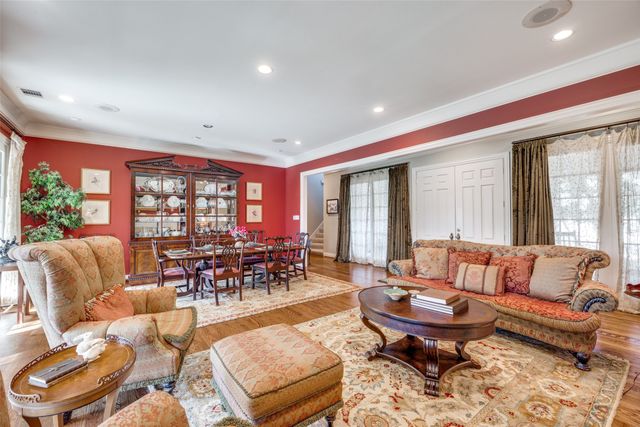 1800 Glenwick Drive, Plano, TX 75075