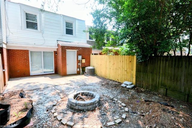 5854 E Hasting ARCH, Virginia Beach, VA 23462