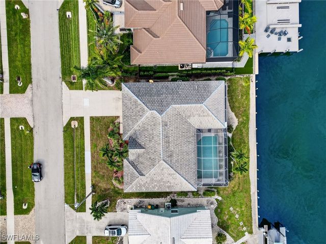 51 Hickory CT, Marco Island, FL 34145