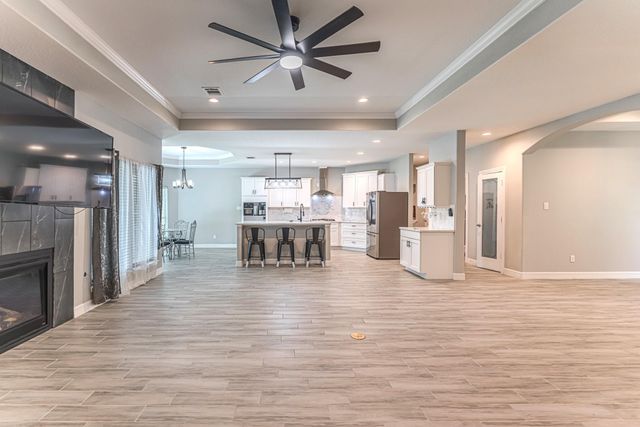 603 Airline Drive B, Conroe, TX 77301