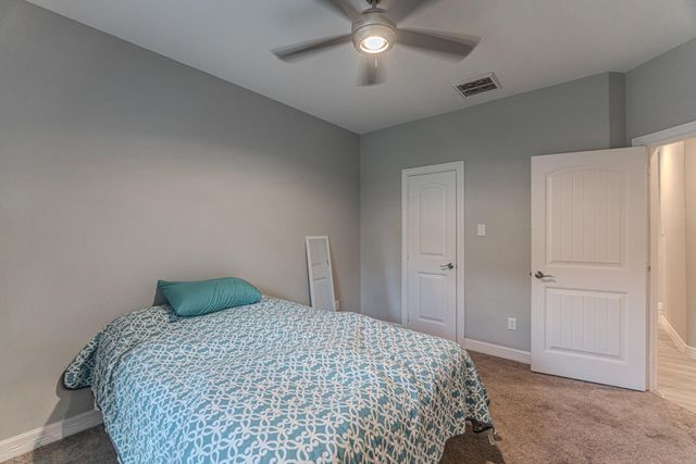 603 Airline Drive B, Conroe, TX 77301