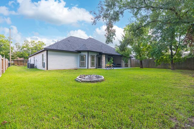 603 Airline Drive B, Conroe, TX 77301