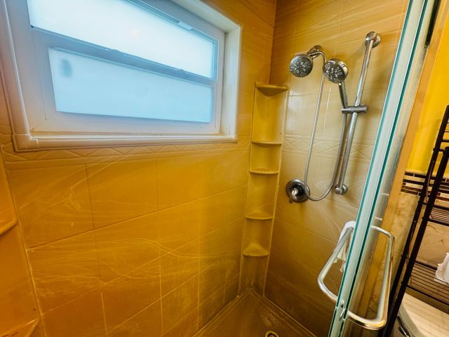 7502 NW 58th Court, Tamarac, FL 33321