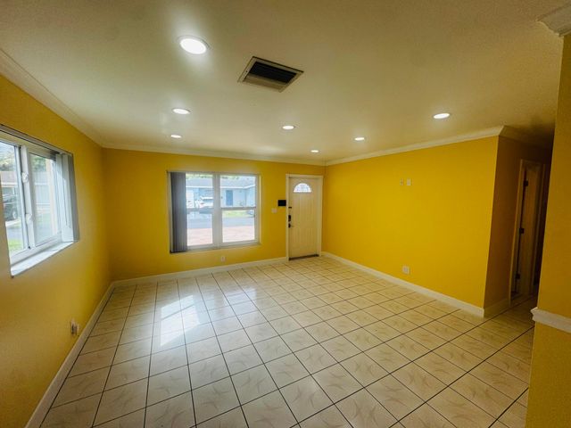 7502 NW 58th Court, Tamarac, FL 33321