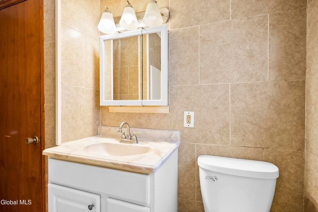 395 Second Avenue, Albany, NY 12209