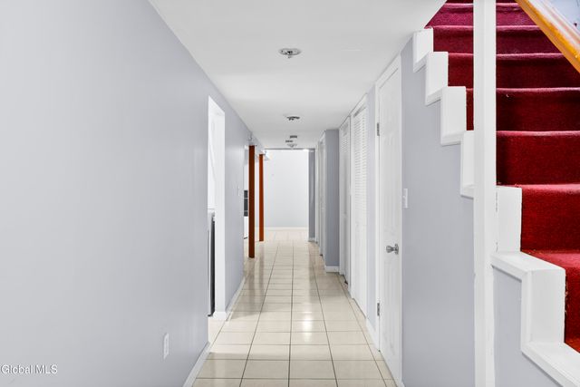 395 Second Avenue, Albany, NY 12209