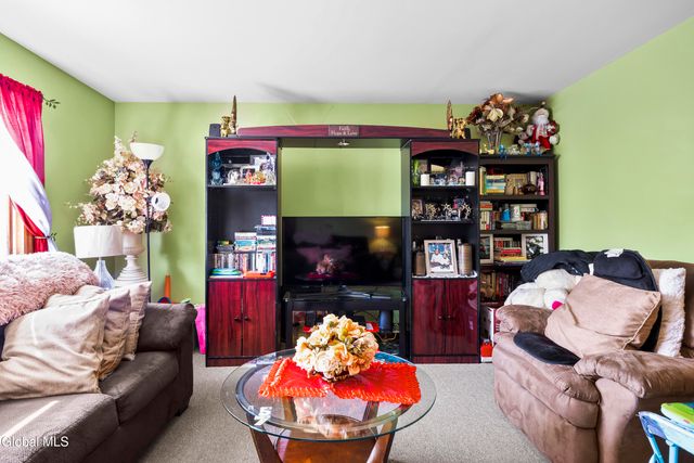 395 Second Avenue, Albany, NY 12209