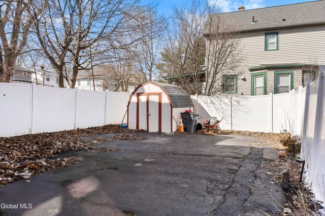 395 Second Avenue, Albany, NY 12209