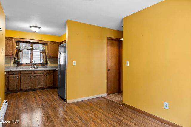 395 Second Avenue, Albany, NY 12209