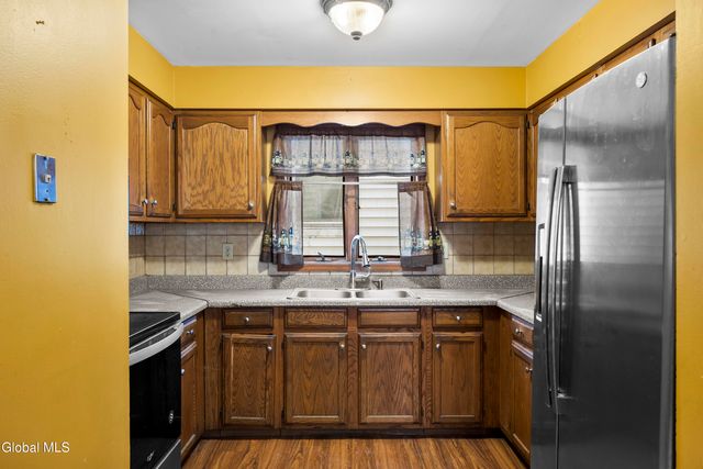 395 Second Avenue, Albany, NY 12209