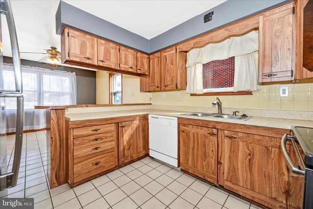 34-E GEORGE ST, Westminster, MD 21157