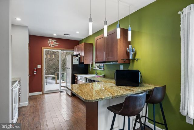 28 OREGON AVE, Mount Laurel, NJ 08054