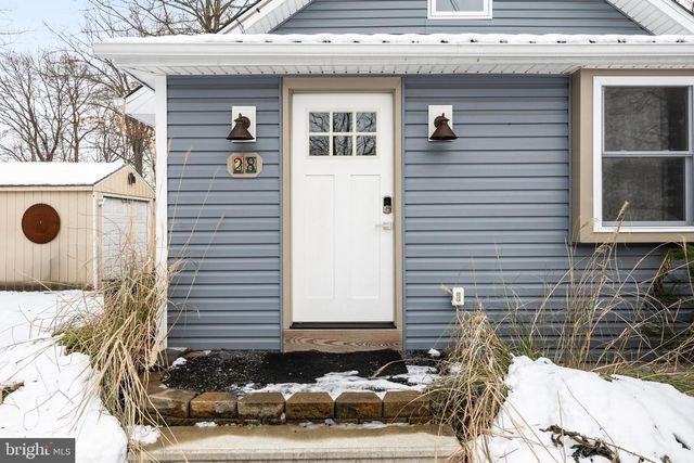 28 OREGON AVE, Mount Laurel, NJ 08054