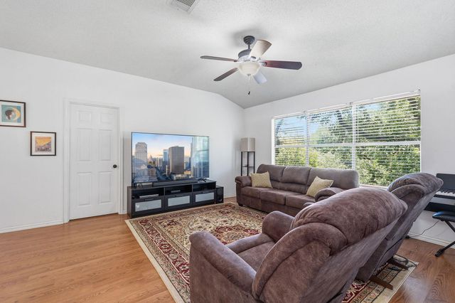 13111 Tilder DR, Austin, TX 78729