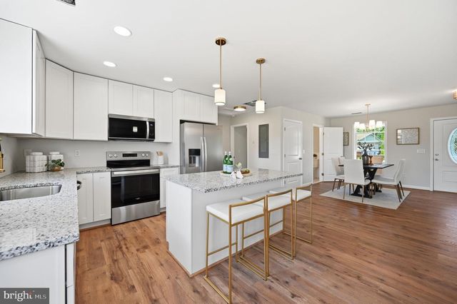 130 WESLEY CHAPEL DRIVE, Edinburg, VA 22824