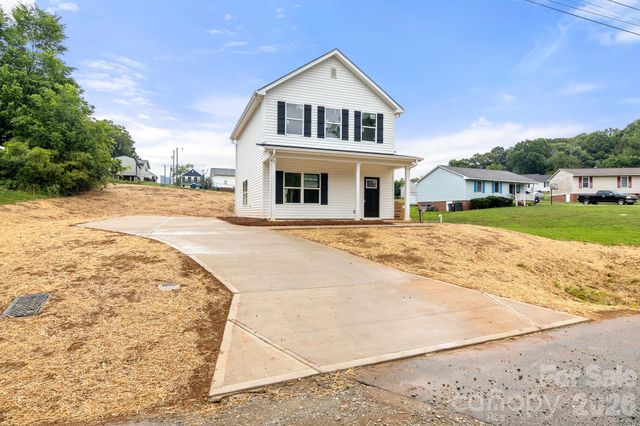 208 Myron Place, Salisbury, NC 28144