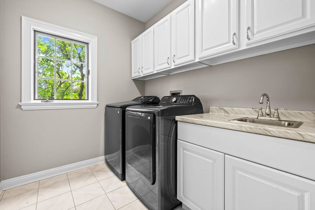 14584 N Somerset Circle, Libertyville, IL 60048