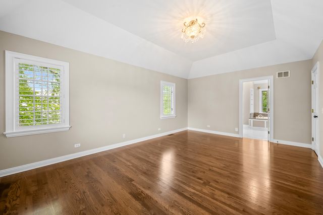 14584 N Somerset Circle, Libertyville, IL 60048