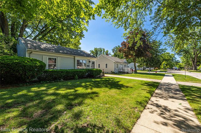 22728 Violet Street, Farmington, MI 48336