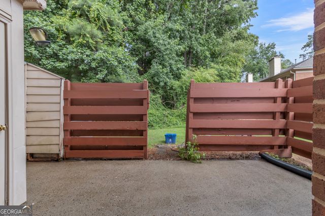 2962 Webb Bridge Road, Alpharetta, GA 30009