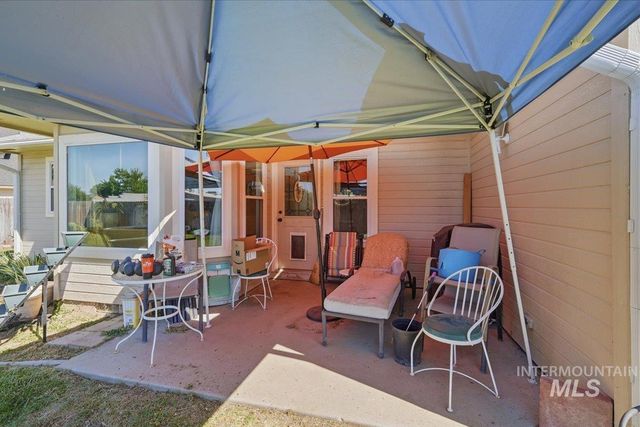 1061 E Hunter Dr, Meridian, ID 83646