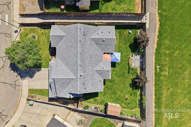 1061 E Hunter Dr, Meridian, ID 83646