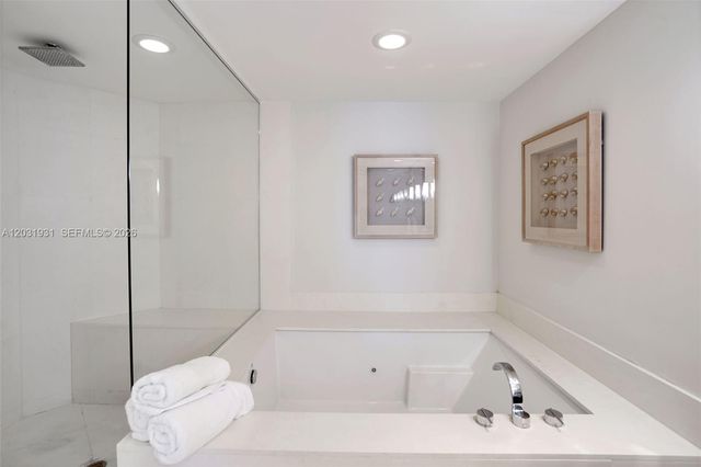 2711 S Ocean Dr 2803, Hollywood, FL 33019