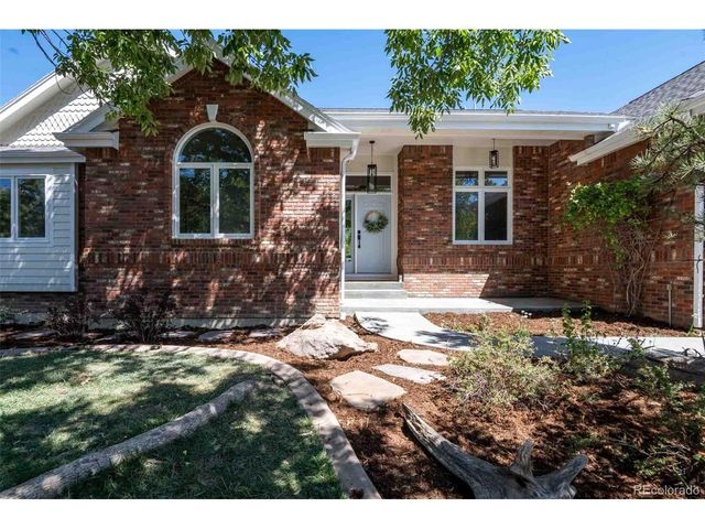 636 Cove Ct, Loveland, CO 80537