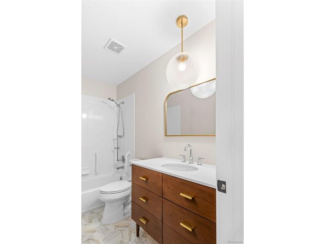 636 Cove Ct, Loveland, CO 80537