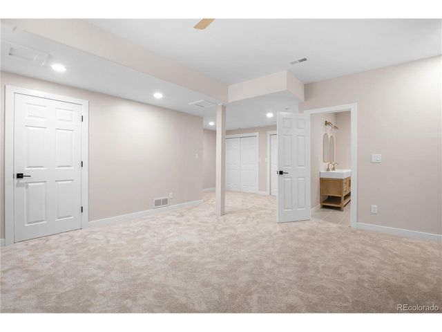 636 Cove Ct, Loveland, CO 80537