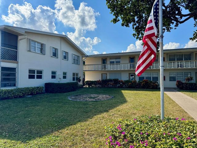148 Bedford F, West Palm Beach, FL 33417